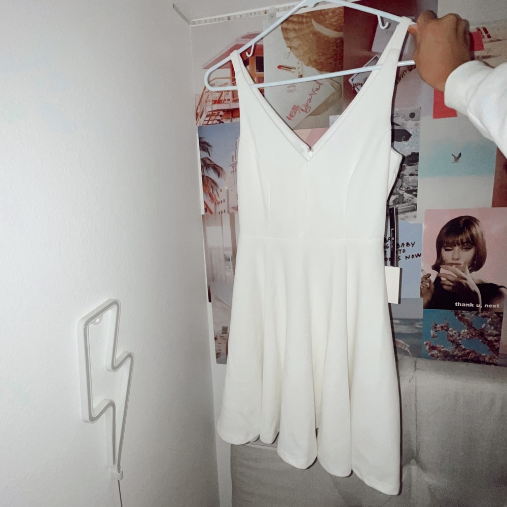 Lulu’s White Graduation Dress!!